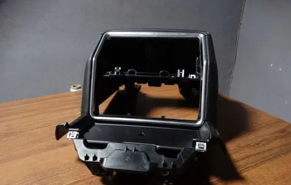 Mercedes-Benz A W177 Center console