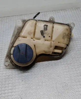Volkswagen PASSAT B5.5 Coolant expansion tank/reservoir 8D0121403L
