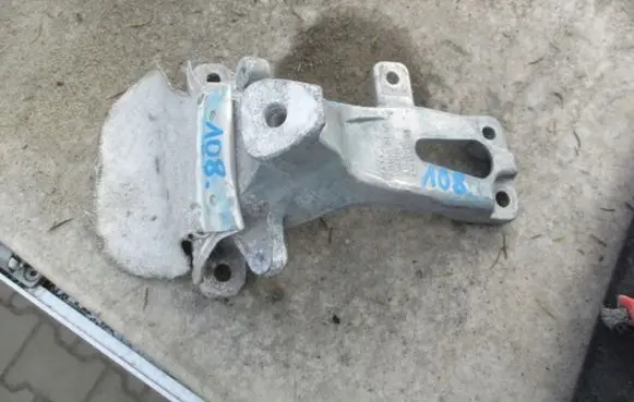Volkswagen Golf VII Front shock absorber with coil spring