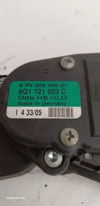 Skoda Fabia Mk1 (6Y) Accelerator throttle pedal 6Q1721503C