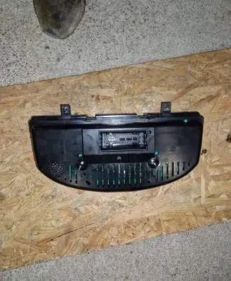 Volkswagen PASSAT B6 Climate control unit