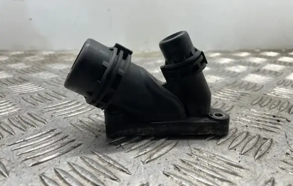 BMW 5 F10 F11 Engine coolant pipe/hose 7800048