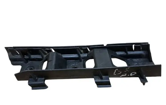 Volkswagen PASSAT B6 Front bumper mounting bracket 3C0807184