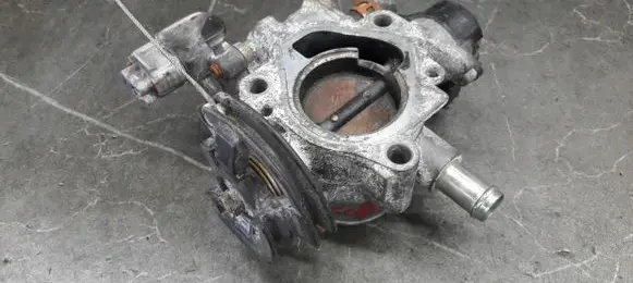 Toyota Corolla E90 Throttle body valve 89452-20130