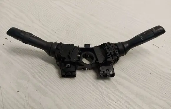 Citroen C1 Wiper turn signal indicator stalk/switch 17F001
