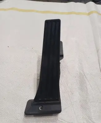 BMW X5 F15 Accelerator throttle pedal 6853175 6PV01043533 2037313