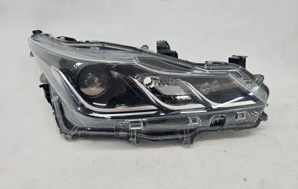 Toyota Corolla E210 E21 Headlight/headlamp 81110-2T31-00