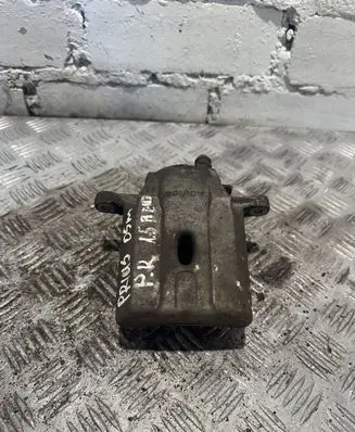 Toyota Prius (XW20) Front brake caliper