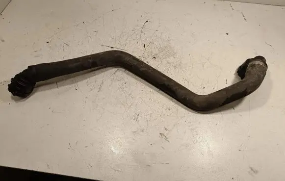 Mercedes-Benz E W213 Engine coolant pipe/hose A2135014782