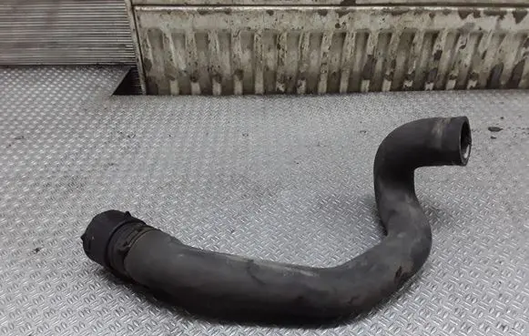 Audi A3 S3 8P Engine coolant pipe/hose