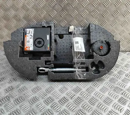 Other trunk/boot trim element