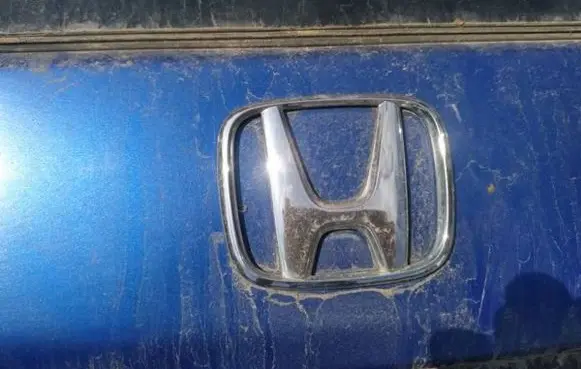 Honda Civic Manufacturer badge logo/emblem 