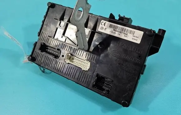 Renault Clio II Central body control module P8200207134A IMPRK1561105
