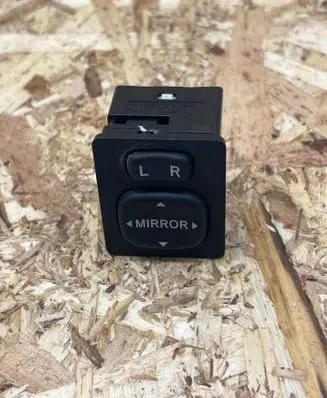 Toyota Verso Wing mirror switch 769746E 183574
