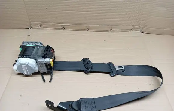 Audi Q5 SQ5 Front seatbelt 8R1857705B 140710