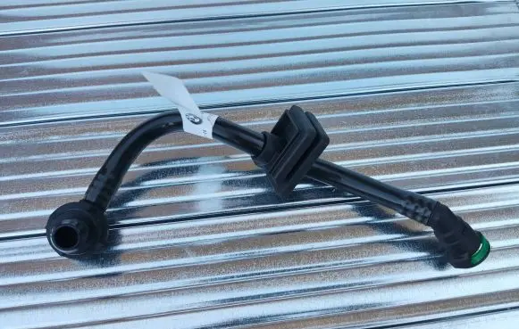 BMW 4 G22 G23 G24 G26 Vacuum line/pipe/hose 8664526 6010BA