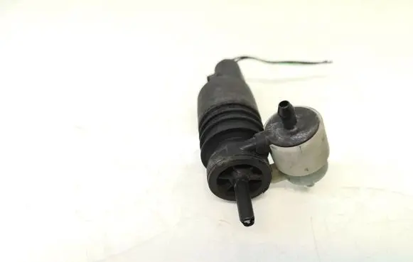 Audi A6 S6 C5 4B Windscreen/windshield washer pump