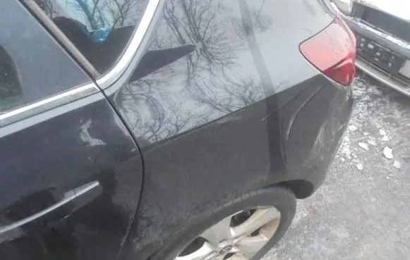 Opel Astra J Fender 