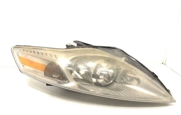 Ford Mondeo MK IV Headlight/headlamp