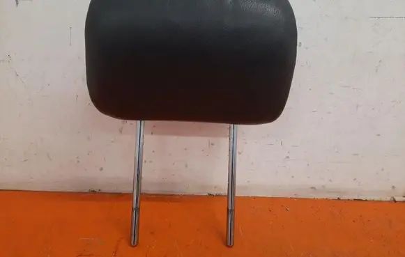 BMW 3 E46 Front seat headrest 