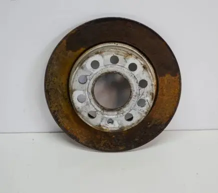 Volkswagen Jetta VI Rear brake disc