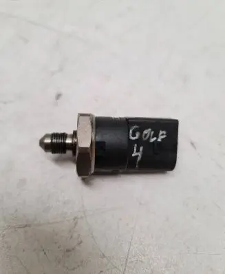 Volkswagen Golf V Fuel pressure sensor 0261545008 06D906051A