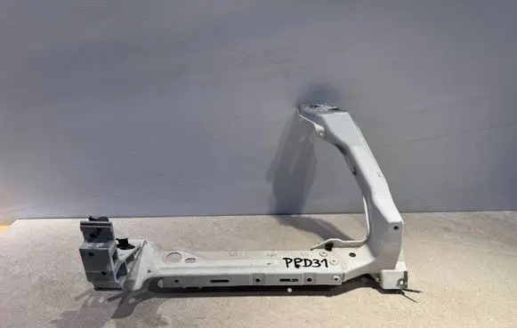 Jaguar F-Pace Headlight/headlamp mounting bracket HK8313N079APPD31