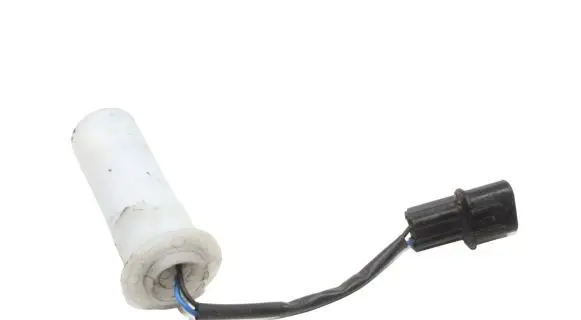 KIA Sportage Windshield washer fluid level sensor 