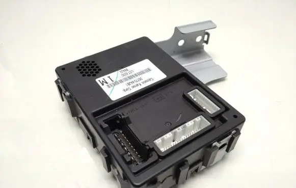 Suzuki Grand Vitara II Comfort/convenience module 3677064JB1