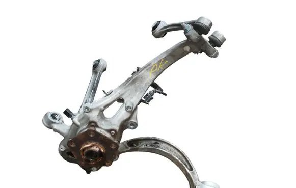 Front wheel hub