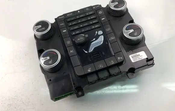 Volvo V60 Climate control unit 31443425
