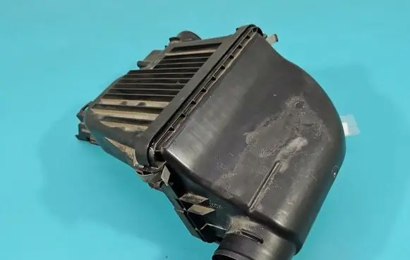 Suzuki Swift III Air filter box 50RA01 IMPRK1602877