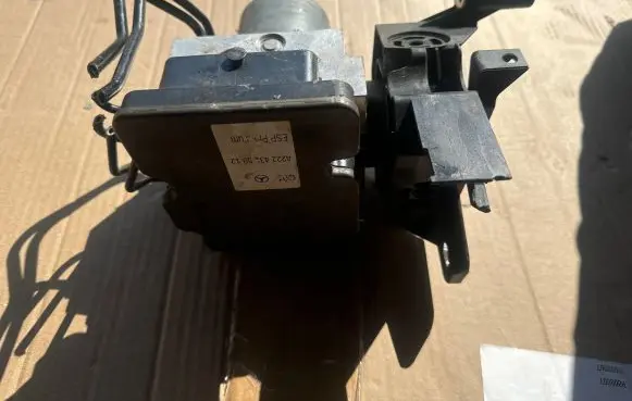 Mercedes-Benz S W222 ABS Pump A2224315912