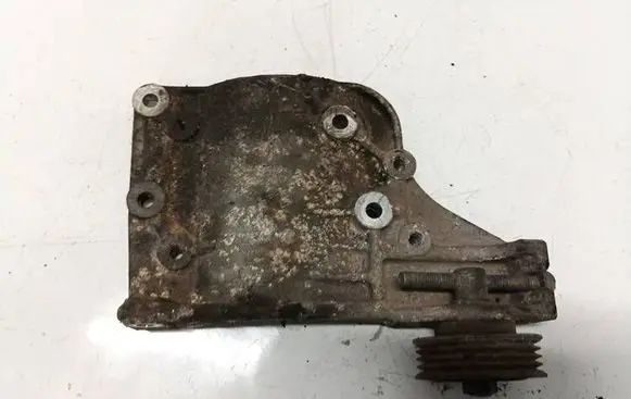 Suzuki Swift I Engine mounting bracket CJB116A003