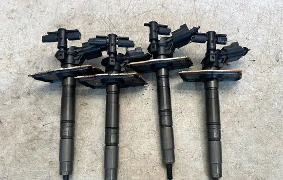 Audi A4 S4 B8 8K Fuel injectors set 03L130277 0445116030