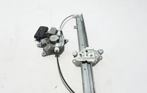 Rear window lifting mechanism without motor