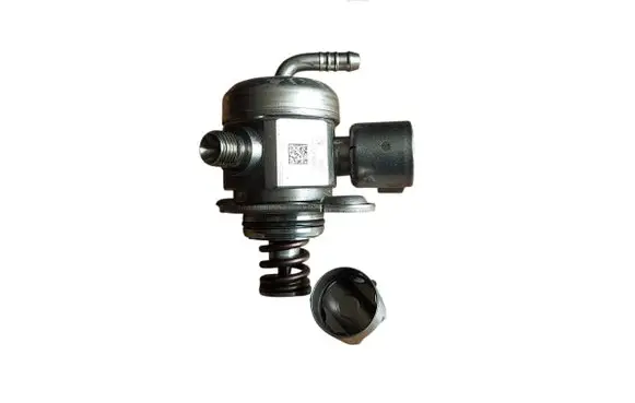 Volkswagen Golf VII Fuel injection high pressure pump 04E127025D