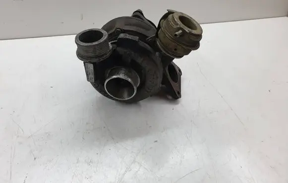 Volvo XC70 Turbo GT2052V 8653146 7231672