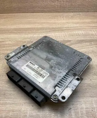 Renault Scenic I Engine control unit/module ECU 8200222133 0281011102