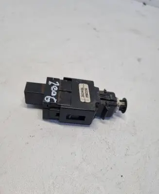 Volvo V70 Brake pedal sensor switch 8622064 05W392
