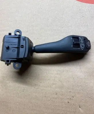 BMW 5 E39 Wiper control stalk 8375407 01204010