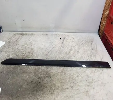 Opel Zafira B Rear door trim (molding) 13137774