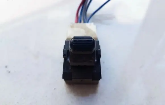 Subaru Impreza I Electric window control switch