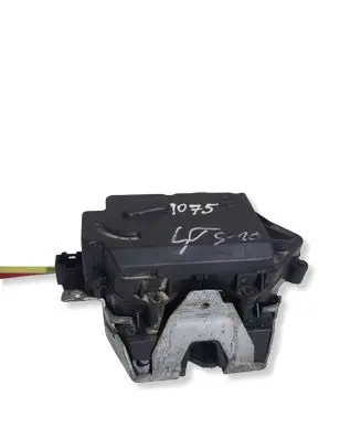 Mercedes-Benz E W211 Loading door lock 