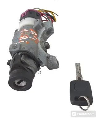 Audi A4 S4 B5 8D Ignition lock 4D0905851