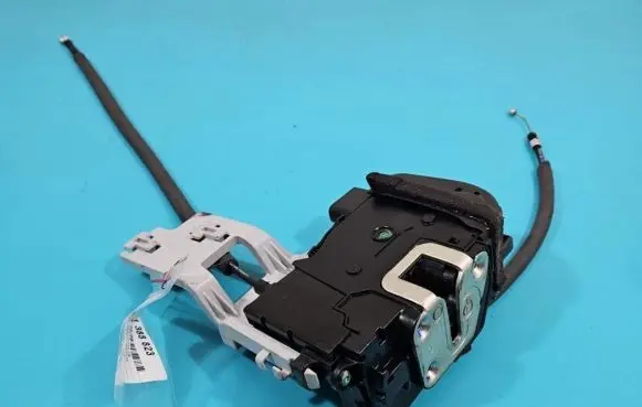 KIA Sportage Front door lock 81320-3U010 IMPRK1388823
