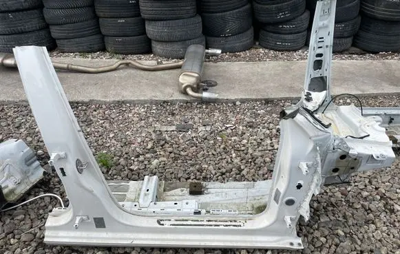 Front quarter panel
