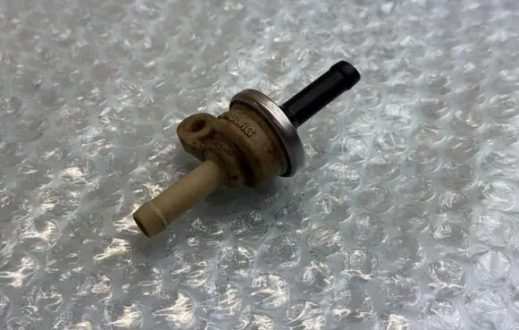 BMW 5 E39 Fuel return line/hose 