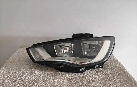 Audi A3 S3 8V Headlight/headlamp 1EJ010740 1EJ01074007 1EJ1808