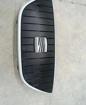 Seat Ibiza IV (6J,6P) Front grill 